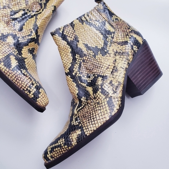 Sam Edelmen Yellow Snake Print Booties - Picture 2 of 8